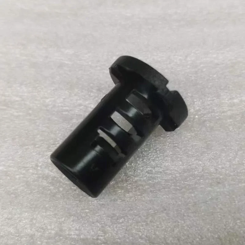 Для Mitsubishi Pajero V73V77V93V97 зажимы для обшивки шеи панели приборной панели A-pillar Нижняя отделочная панель 1 шт.
Для Mitsubishi Pajero V73V77V93V97 зажимы для обшивки шеи панели приборной панели A-pillar Нижняя отделочная панель 1 шт.