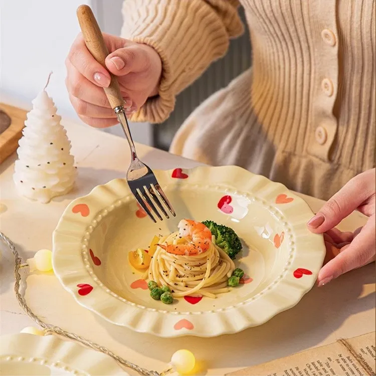 Ins 8-inch Ceramic Underglaze Colored Heart-shaped Straw Hat Plate Vegetable Plate Fruit Plate Western Food Plate Dessert Plate
Ins 8-inch Ceramic Underglaze Colored Heart-shaped Straw Hat Plate Vegetable Plate Fruit Plate Western Food Plate Dessert Plate