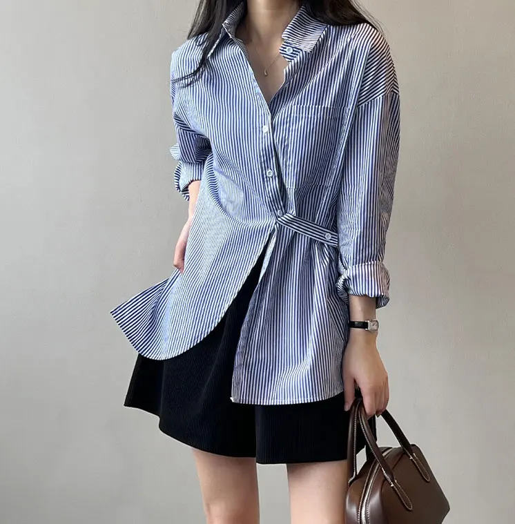 Striped Shirt Women 2023 Spring Women Shirts Single-breasted Loose Cotton Shirts Split Hem Vintage Blouse Mujer Blusas Top Femme
Striped Shirt Women 2023 Spring Women Shirts Single-breasted Loose Cotton Shirts Split Hem Vintage Blouse Mujer Blusas Top Femme