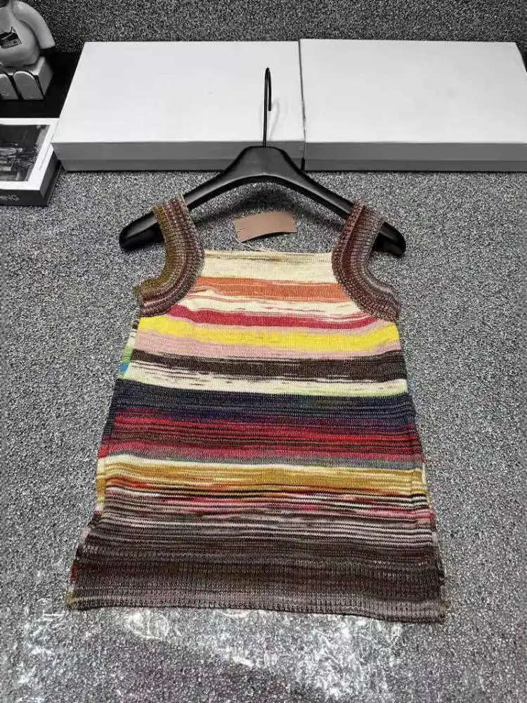 New Tide Brand Studio Classic Summer Stripe Print Sleeveless T-shirt Women Sports Fashion Casual Top Female Bottom Shirt Tee
New Tide Brand Studio Classic Summer Stripe Print Sleeveless T-shirt Women Sports Fashion Casual Top Female Bottom Shirt Tee