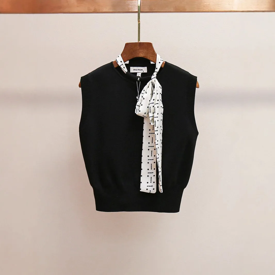 Женский вязаный жилет MaSande класса люкс, новинка весна-лето, модный универсальный топ в горошек с лентами для повседневной носки
Женский вязаный жилет MaSande класса люкс, новинка весна-лето, модный универсальный топ в горошек с лентами для повседневной носки