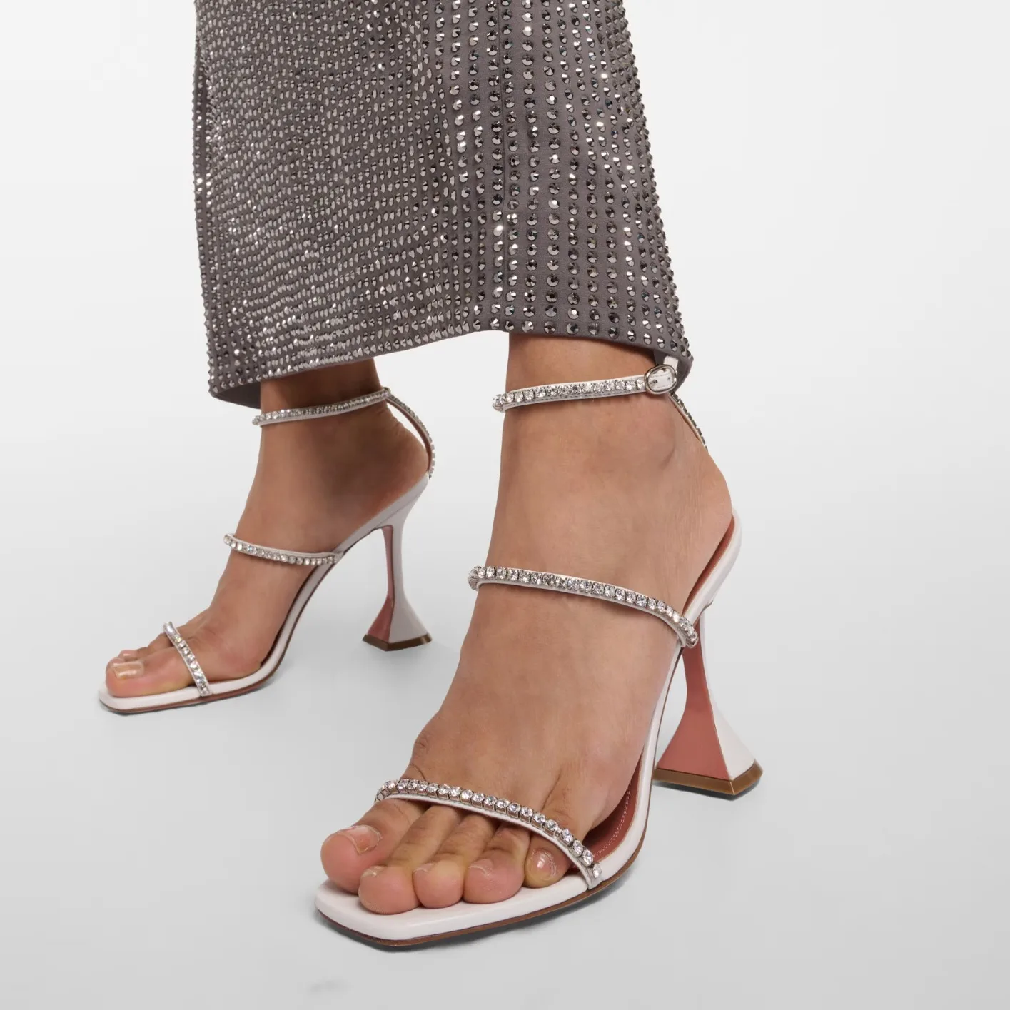 White Black Thin Heeled High Heel Crystal Suede Sandals Women Thin Band Square Toe Ankle Wrap Summer Party Shoes
White Black Thin Heeled High Heel Crystal Suede Sandals Women Thin Band Square Toe Ankle Wrap Summer Party Shoes