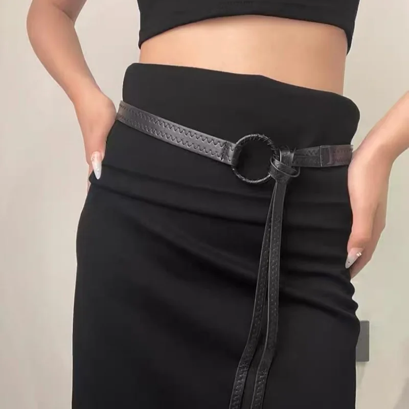 Fashionable belt for women, 2025 new style, with skirts, Korean version, circular knot, retro, spicy girl accessories, high-end
Fashionable belt for women, 2025 new style, with skirts, Korean version, circular knot, retro, spicy girl accessories, high-end