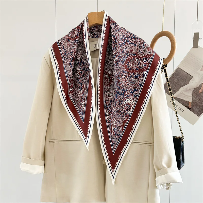 Italian old money wind mulberry silk twill silk spring new classic cashew flower silk scarf decoration shawl
Italian old money wind mulberry silk twill silk spring new classic cashew flower silk scarf decoration shawl