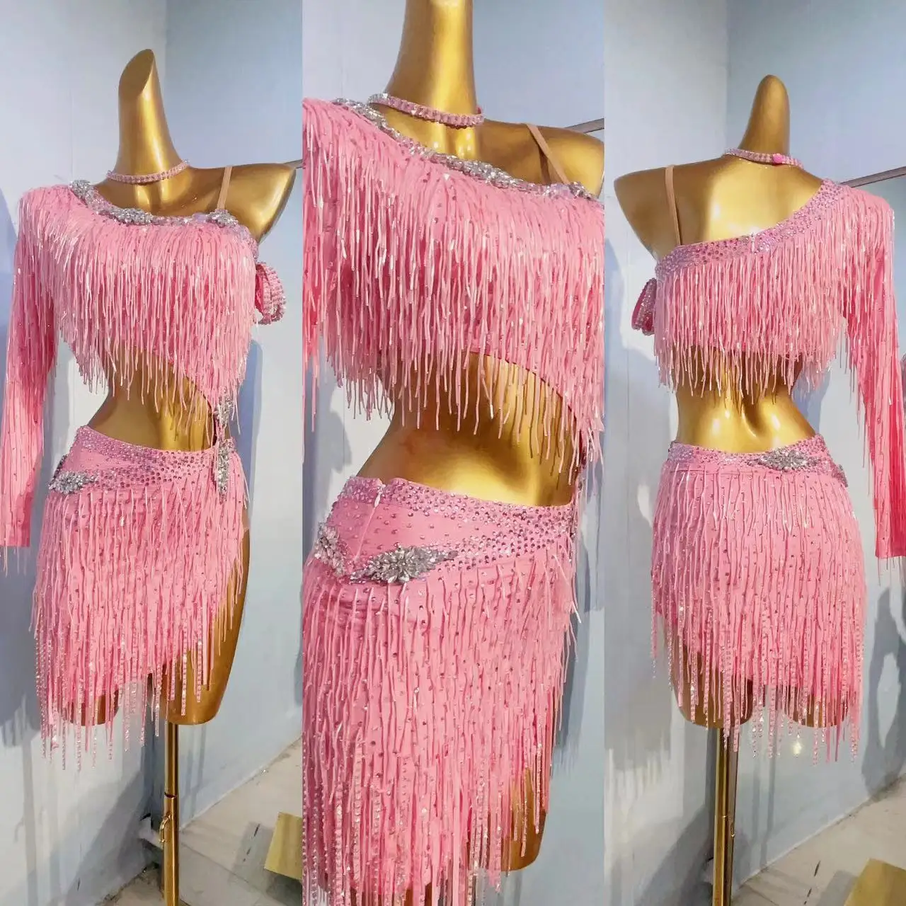 Latin Dance Dress fringe Skirt Diamond Competition Clothing High-End Custom Adult Child Professional Performance Clothes
Latin Dance Dress fringe Skirt Diamond Competition Clothing High-End Custom Adult Child Professional Performance Clothes