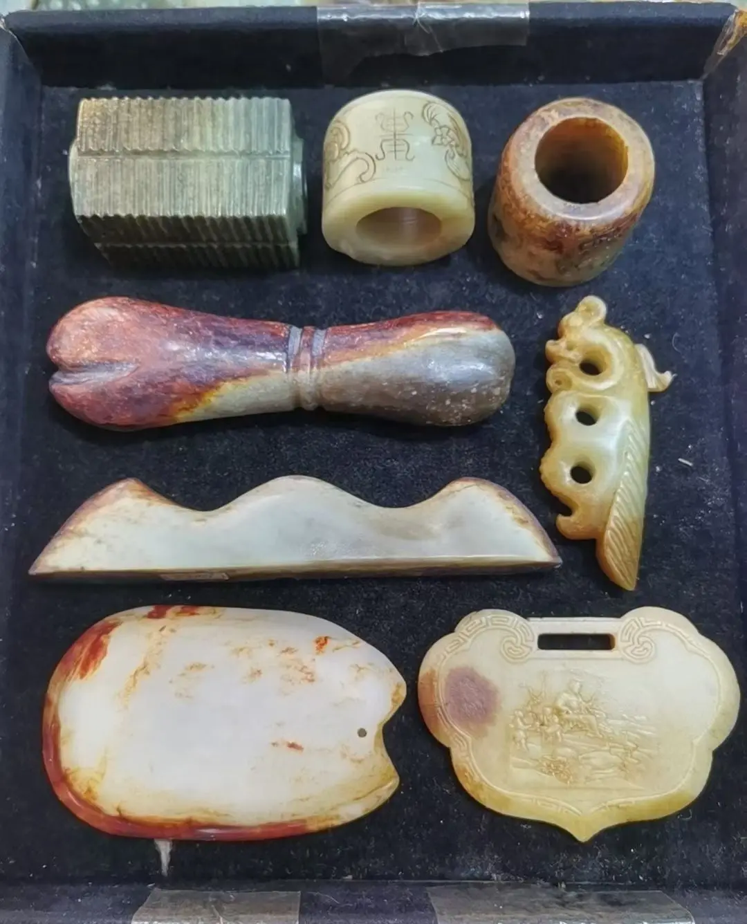 AAA 1 шт. сокровище китайский винтажный Hetian старый нефрит различные виды нефритовых предметов для демонстрации тотемной резьбы амулет Таймстаун 
AAA 1 шт. сокровище китайский винтажный Hetian старый нефрит различные виды нефритовых предметов для демонстрации тотемной резьбы амулет Таймстаун