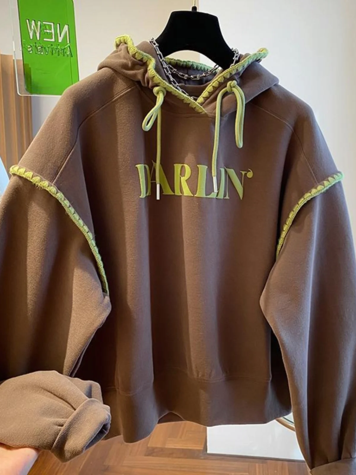 Korean Style plus Size Loose Fit 300 Pounds Fat MM Contrast Color Embroidery Print Drawstring Hoodie Meat Concealing Slimming...
Korean Style plus Size Loose Fit 300 Pounds Fat MM Contrast Color Embroidery Print Drawstring Hoodie Meat Concealing Slimming...