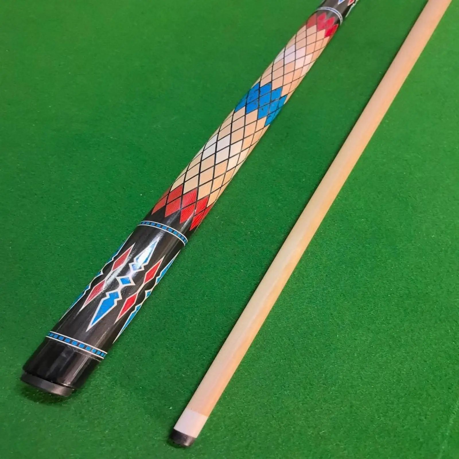 Pool Cue Stick Wooden 13mm Tip Professional Billiard Stick Two Piece Split for Table Game Accessories Practice
Pool Cue Stick Wooden 13mm Tip Professional Billiard Stick Two Piece Split for Table Game Accessories Practice