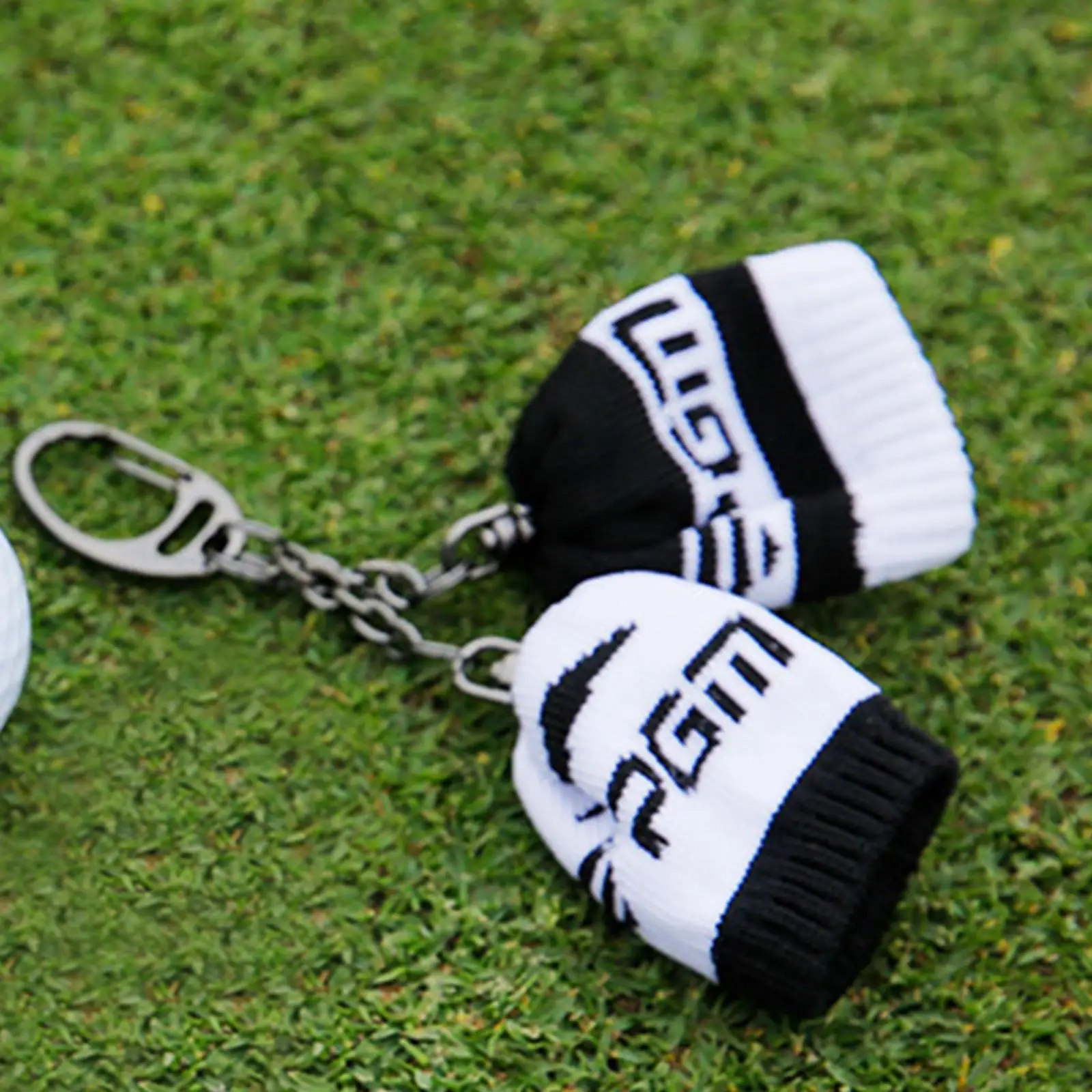Knitted Golf Ball Cover Portable Fashionable Ball Container for Outdoor Sports Storage Holds 2 Balls Keychain Golf Ball Bag
Knitted Golf Ball Cover Portable Fashionable Ball Container for Outdoor Sports Storage Holds 2 Balls Keychain Golf Ball Bag