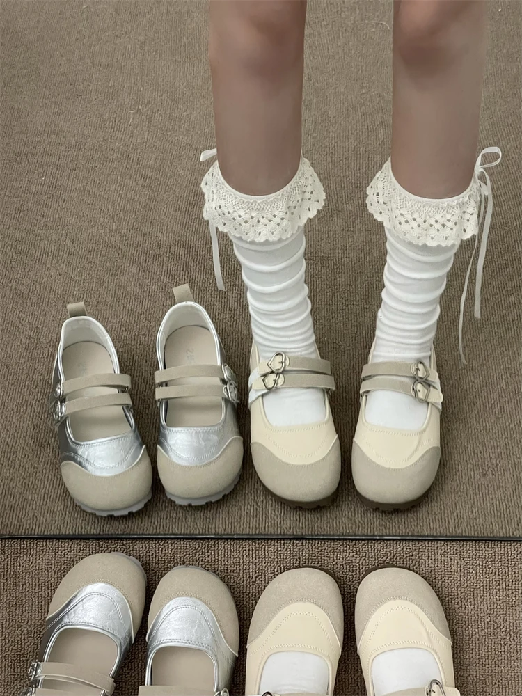 White Retro Ballet Style Mary Jane Shoes Women's Spring 2026 Soft Bottom round Head Increased Height Casual Fashion Single Shoes
White Retro Ballet Style Mary Jane Shoes Women's Spring 2026 Soft Bottom round Head Increased Height Casual Fashion Single Shoes