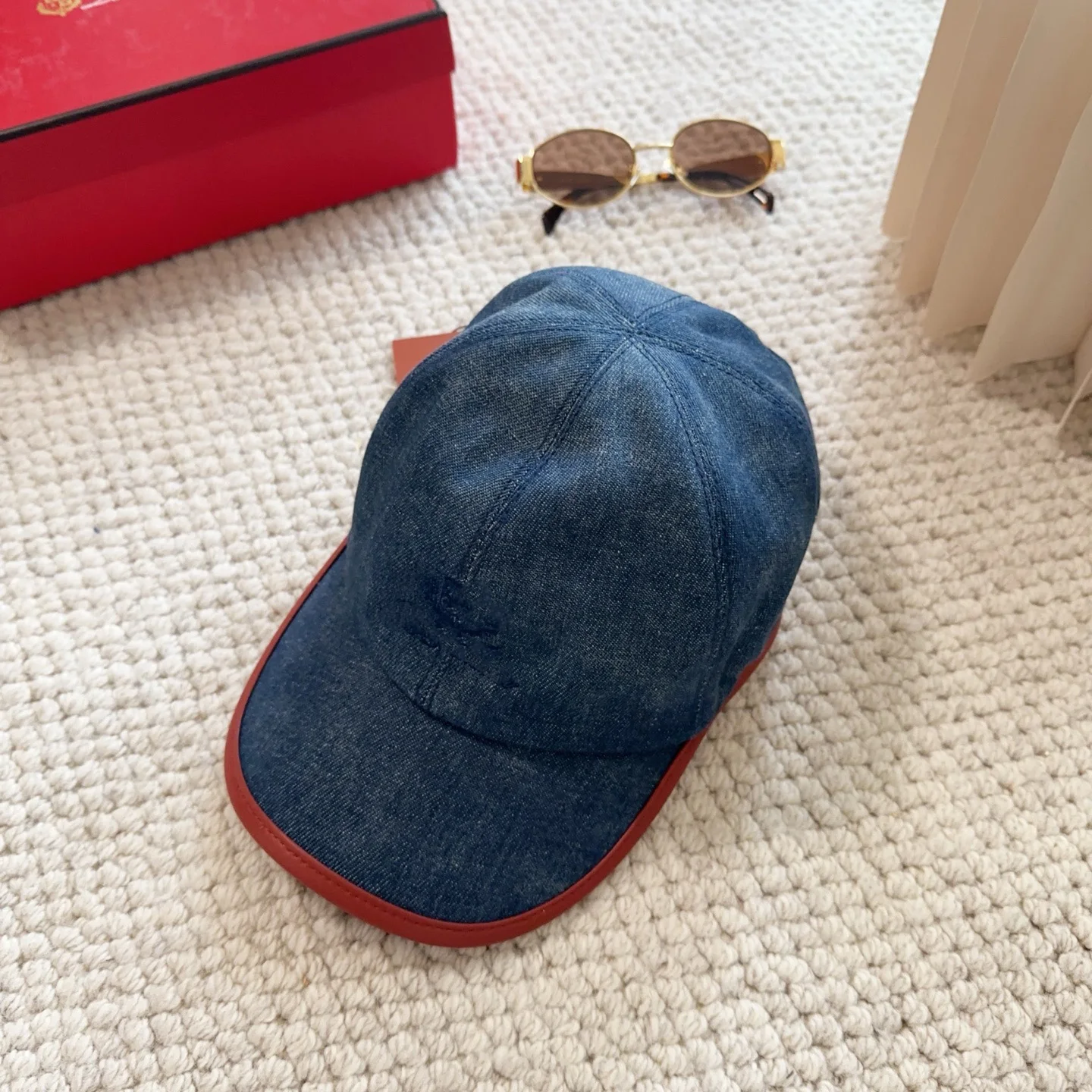 New high-quality classic color-blocking unisex baseball cap
New high-quality classic color-blocking unisex baseball cap