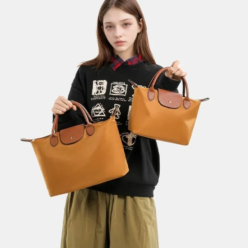 Ladies Luxury Tote Diaper Bag For Women Leather Crossbody Bag Vintage Minimalist Designer Large Capacity Elegant Fashion
Ladies Luxury Tote Diaper Bag For Women Leather Crossbody Bag Vintage Minimalist Designer Large Capacity Elegant Fashion
