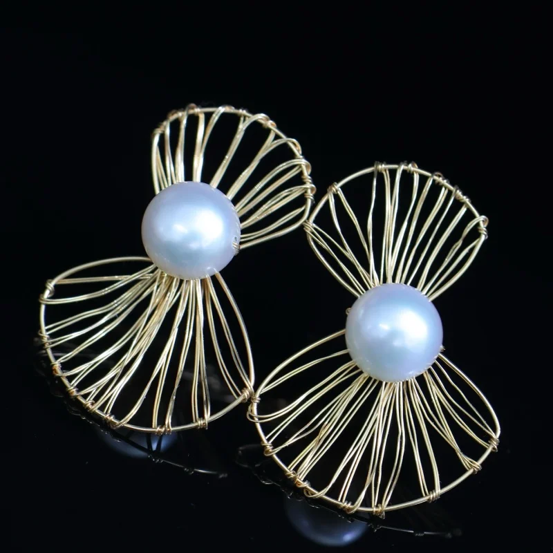 SGARIT Jewelry Strong Light Steamed bun beads Natural Pearl Gold Earrings 14k Filled Gold Freshwater Pearl Earrings for Women
SGARIT Jewelry Strong Light Steamed bun beads Natural Pearl Gold Earrings 14k Filled Gold Freshwater Pearl Earrings for Women