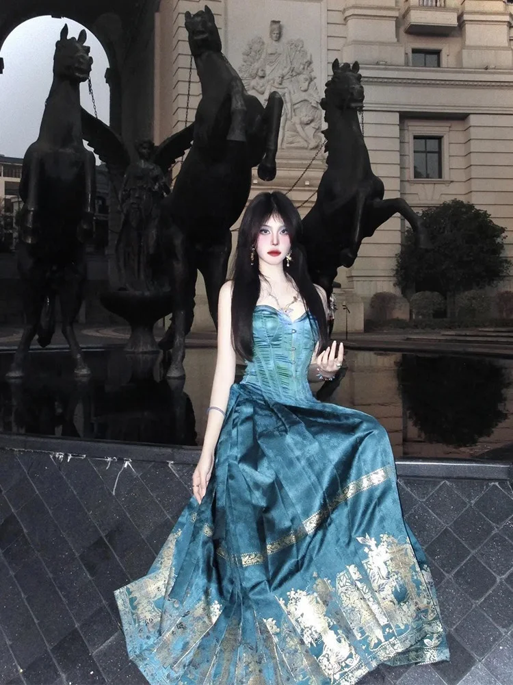 New Chinese Style National Trend Kingfisher Blue Improved Mares Tail Skirt Two Piece Set Women Summer Fishbone Tube Top Hanfu...
New Chinese Style National Trend Kingfisher Blue Improved Mares Tail Skirt Two Piece Set Women Summer Fishbone Tube Top Hanfu...