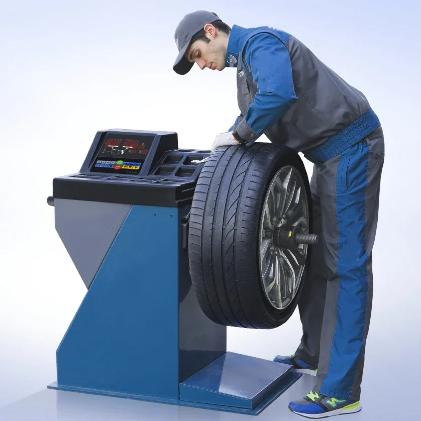 # Использование машины для изготовления бескамерных шин. Легкое управление устройством для изготовления шин. #
# Использование машины для изготовления бескамерных шин. Легкое управление устройством для изготовления шин. #