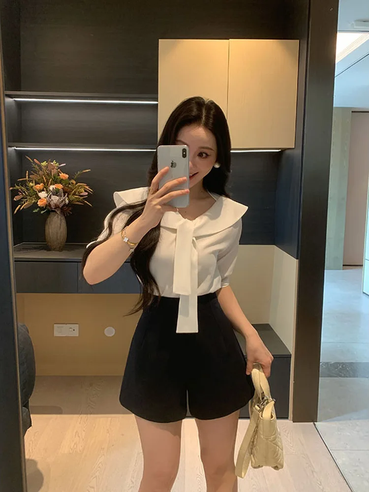 XINYI Manta Love Letter Silk Linen Shirt High Waist Shorts Women Summer plus Size Slimming Set Casual Style Pure Color
XINYI Manta Love Letter Silk Linen Shirt High Waist Shorts Women Summer plus Size Slimming Set Casual Style Pure Color