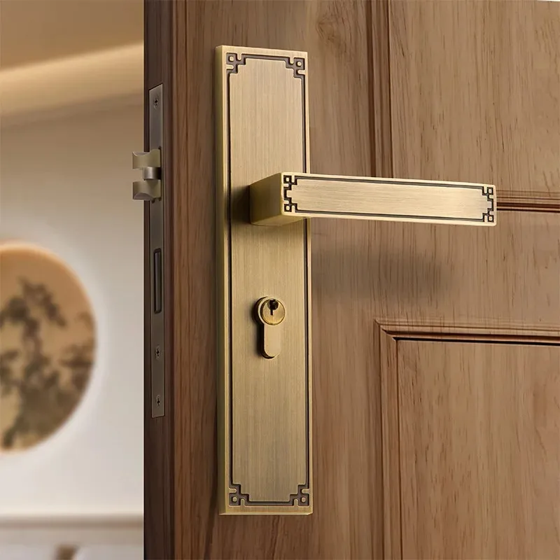 Pure copper new Chinese door lock, extended door handle indoor bedroom wooden door lock
Pure copper new Chinese door lock, extended door handle indoor bedroom wooden door lock