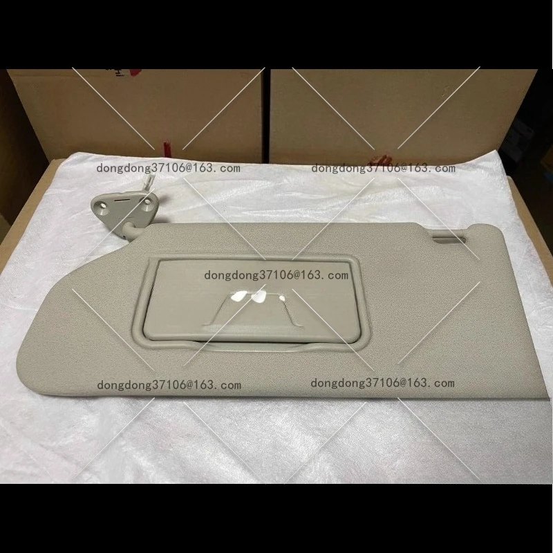 Подходит для солнцезащитных козырьков Mitsubishi Outlander.
Подходит для солнцезащитных козырьков Mitsubishi Outlander.