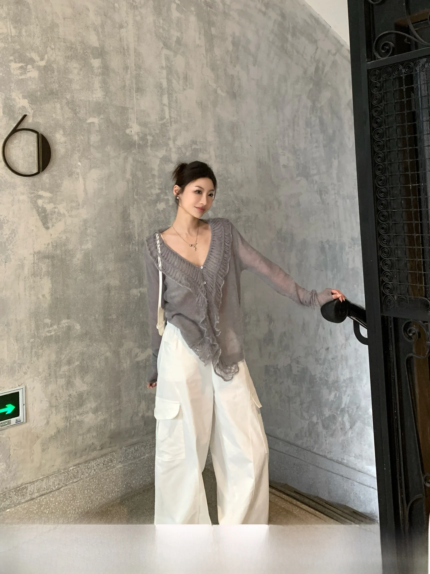 GV Big Brother Casual Loose Waist Cargo Pants Spring New Design Casual Pocket Daily Loose Fit Women's Fashion Trousers
GV Big Brother Casual Loose Waist Cargo Pants Spring New Design Casual Pocket Daily Loose Fit Women's Fashion Trousers
