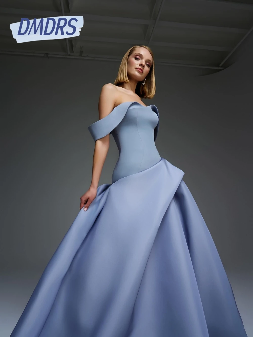 2026 Unique Pleated Evening Dress Customized Off the Shoulder Fashionable A Line Prom Gown Smooth Long Party Dresses Zipper Back
2026 Unique Pleated Evening Dress Customized Off the Shoulder Fashionable A Line Prom Gown Smooth Long Party Dresses Zipper Back