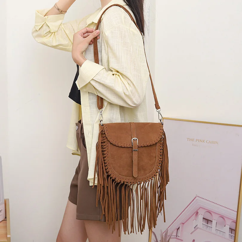 Vintage Retro Style Faux Suede Women's Edge Tassel Shoulder Bags for Women Bohemian Casual Single Oloulder Bag Travel Wallet
Vintage Retro Style Faux Suede Women's Edge Tassel Shoulder Bags for Women Bohemian Casual Single Oloulder Bag Travel Wallet