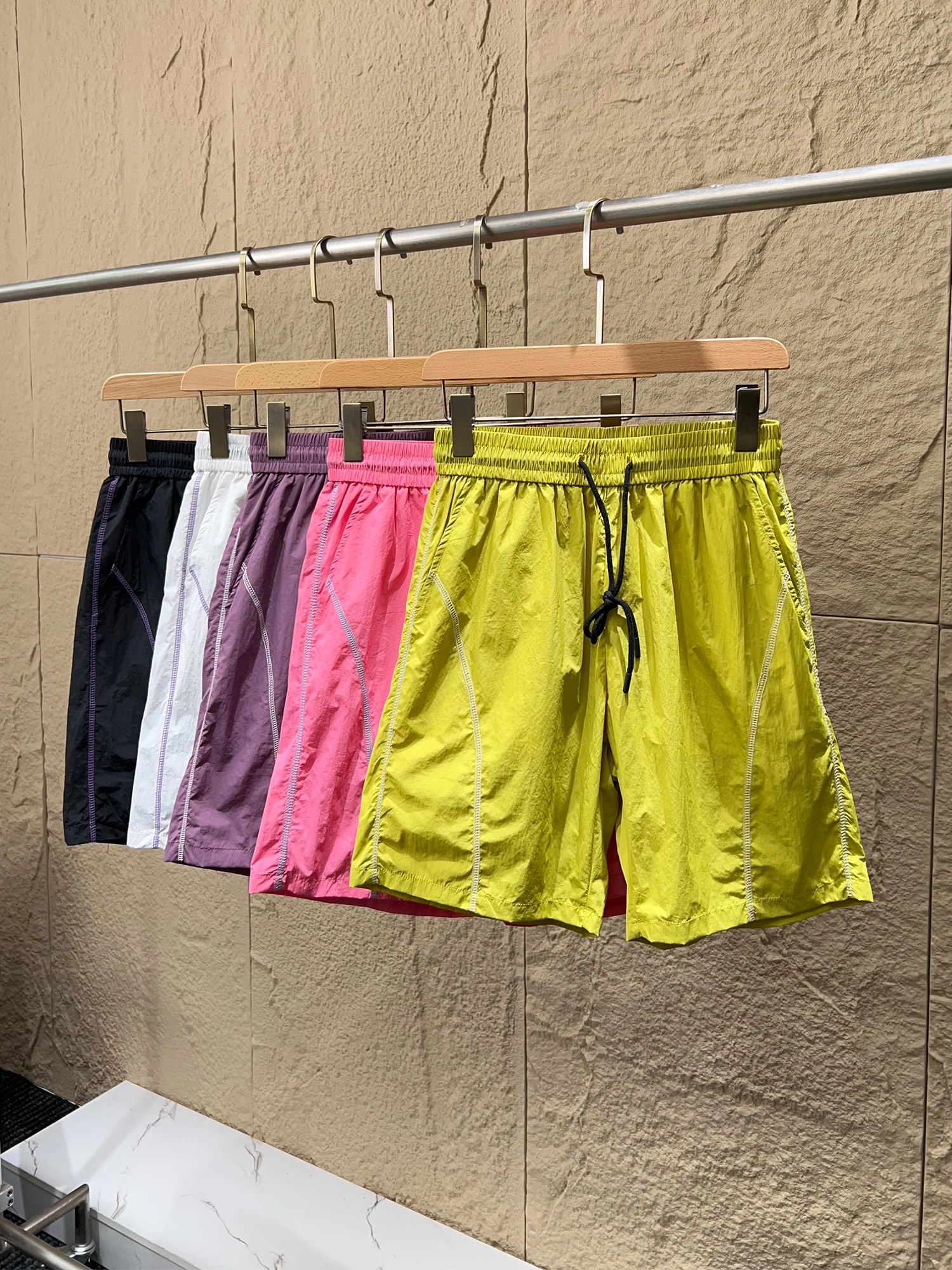 Color Block Hasselblad Line Quick Dry Outdoor Sports Casual Shorts Unisex Elastic Waist Summer Loose Fit Youth Pure Color
Color Block Hasselblad Line Quick Dry Outdoor Sports Casual Shorts Unisex Elastic Waist Summer Loose Fit Youth Pure Color