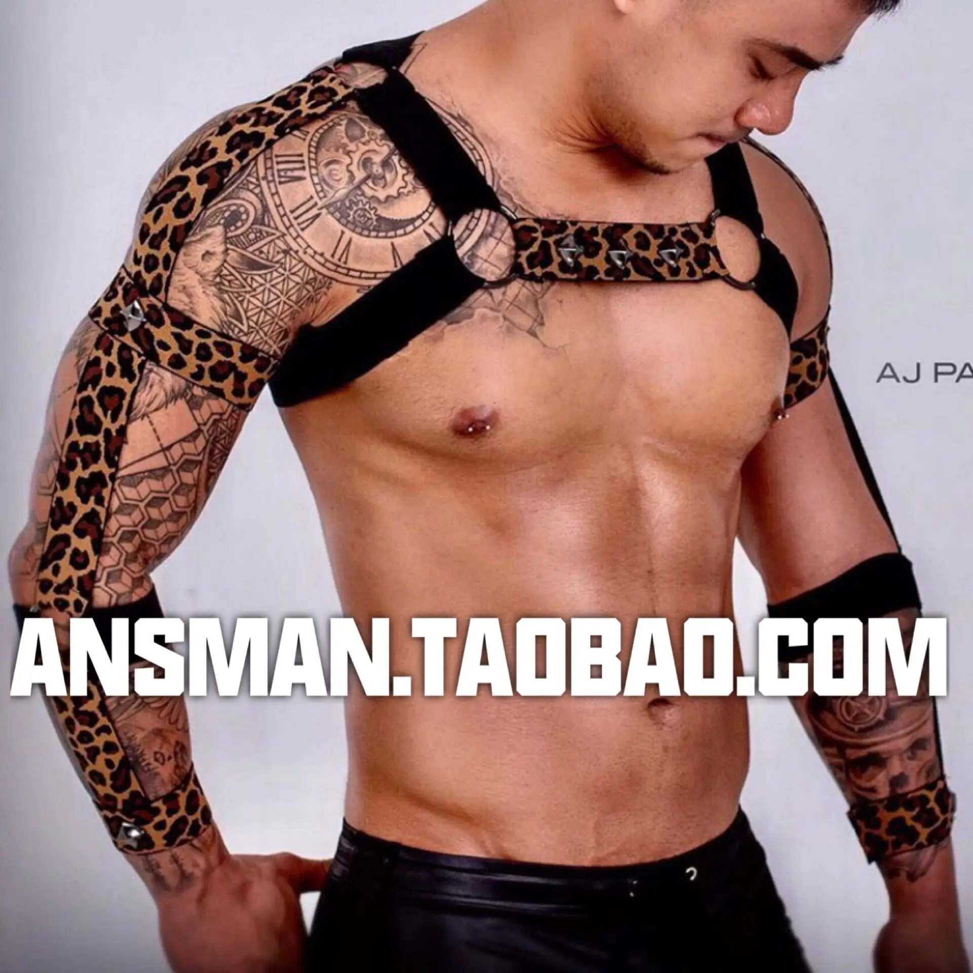 Nightclub Elastic Leopard Print Strap Chest Strap Men Show big muscles Sexy White WP Fitness Shoulder Strap
Nightclub Elastic Leopard Print Strap Chest Strap Men Show big muscles Sexy White WP Fitness Shoulder Strap