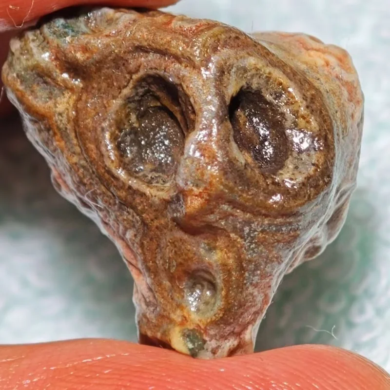 Natural Gobi Stone Scream Human face hieroglyph Mineral specimen Alxa agate Witchcraft supply Christmas gifts home decorations
Natural Gobi Stone Scream Human face hieroglyph Mineral specimen Alxa agate Witchcraft supply Christmas gifts home decorations