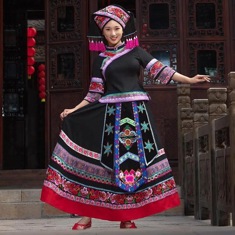 Новая одежда Guangxi Zhuang для взрослых и женщин, Гуйчжоу Мяо Яо И, этническая группа, одежда для выступлений, костюмы для выступлений меньшинств
Новая одежда Guangxi Zhuang для взрослых и женщин, Гуйчжоу Мяо Яо И, этническая группа, одежда для выступлений, костюмы для выступлений меньшинств