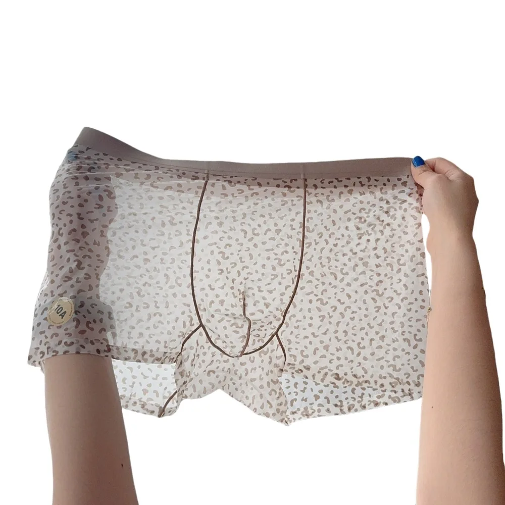 Fashion High Waist Men Boxer Briefs Breathable Cool Feeling Ice Silk Underpants Transparent Quick Dry Leopard Thin Boxers Traval 
Fashion High Waist Men Boxer Briefs Breathable Cool Feeling Ice Silk Underpants Transparent Quick Dry Leopard Thin Boxers Traval