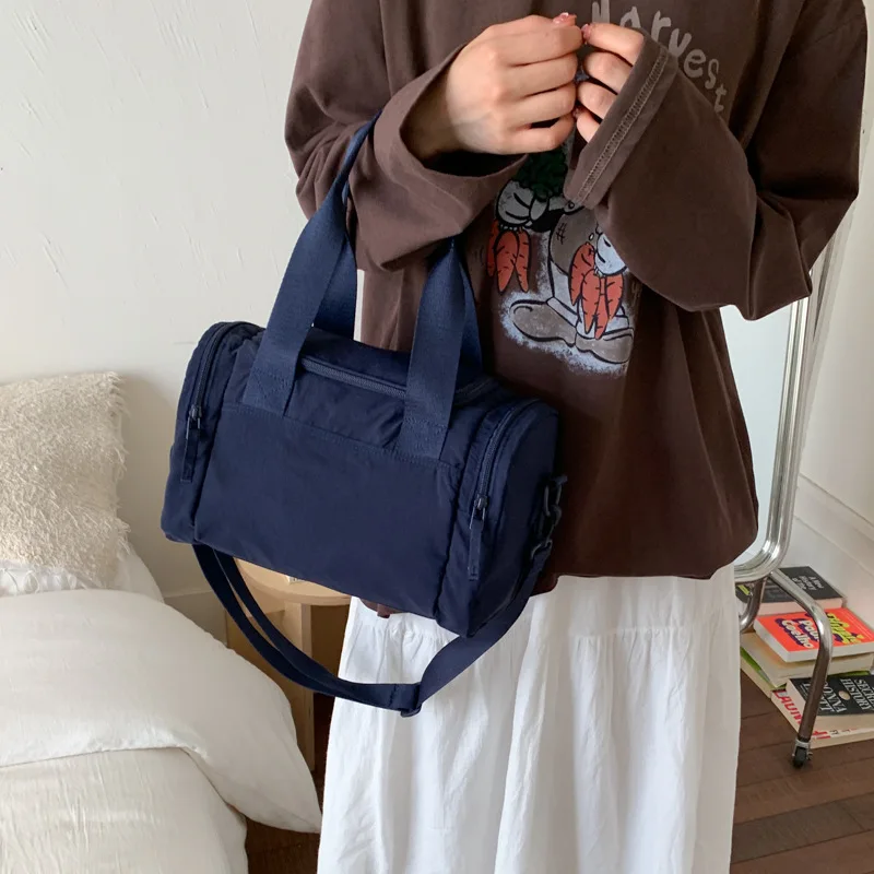 Новая вместительная сумка через плечо для женщин, повседневная сумка для спорта, йоги, путешествий, удобная и универсальная, с текстурной отделкой, для хранения вещей
Новая вместительная сумка через плечо для женщин, повседневная сумка для спорта, йоги, путешествий, удобная и универсальная, с текстурной отделкой, для хранения вещей