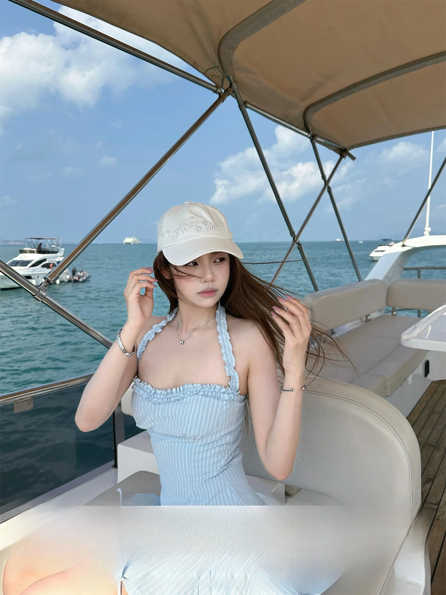 Summer Sea Breeze Blue White Tie Drape Half Skirt Set Cooky Duleli Girl Elastic Waist Stripe Pattern Fashionable Women's Suit
Summer Sea Breeze Blue White Tie Drape Half Skirt Set Cooky Duleli Girl Elastic Waist Stripe Pattern Fashionable Women's Suit
