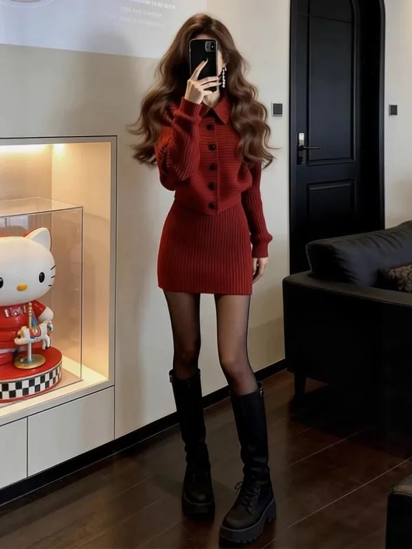 Красный вязаный комплект-платье: Новинка 2026 года, женская мода осень-зима, красивый готовый комплект во французском стиле, стандартный крой.
Красный вязаный комплект-платье: Новинка 2026 года, женская мода осень-зима, красивый готовый комплект во французском стиле, стандартный крой.