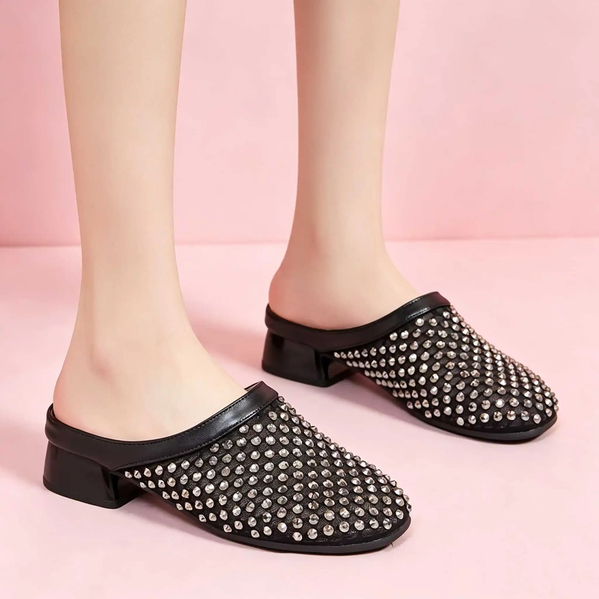 All Match Breathable Comfortable Round Head Hollow Hole Shoes Women Slippers 2026 Summer Casual Knit Leather Mules for Mom Work
All Match Breathable Comfortable Round Head Hollow Hole Shoes Women Slippers 2026 Summer Casual Knit Leather Mules for Mom Work