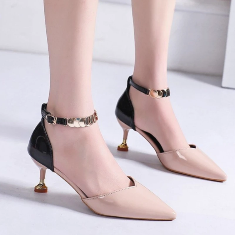 Spring Women Fashion Sweet Pointed Toe Buckles Strap Stiletto Heels Lady Cool Red Party Heel Shoes White Heels
Spring Women Fashion Sweet Pointed Toe Buckles Strap Stiletto Heels Lady Cool Red Party Heel Shoes White Heels