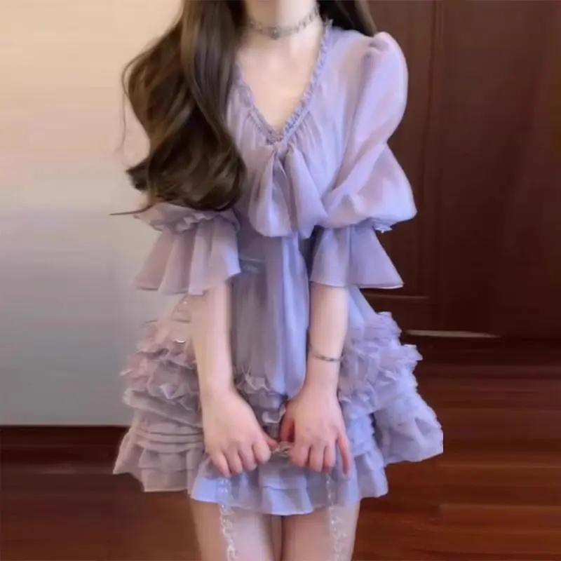 Summer beautiful suit wears wooden ear edge bow purple top a word cake puffy skirt two-piece set of women exquisite temperament
Summer beautiful suit wears wooden ear edge bow purple top a word cake puffy skirt two-piece set of women exquisite temperament