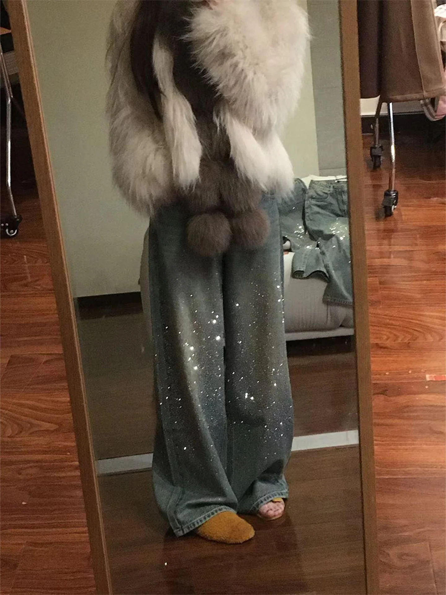 Glittering Diamond Large Size Light Color Loose Floor-Length Denim Pants Women's Summer Small Size Spicy Girl Slim Wide Leg P...
Glittering Diamond Large Size Light Color Loose Floor-Length Denim Pants Women's Summer Small Size Spicy Girl Slim Wide Leg P...