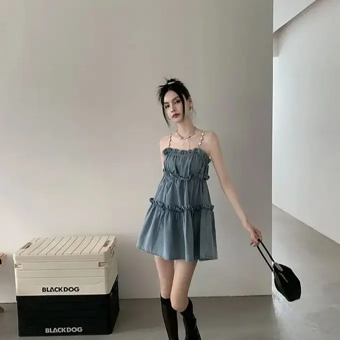 Off-Shoulder Suspender Denim Puffed A-Line Dress Women Summer New Niche Fresh Hot Girls College Design Sense Women Top
Off-Shoulder Suspender Denim Puffed A-Line Dress Women Summer New Niche Fresh Hot Girls College Design Sense Women Top