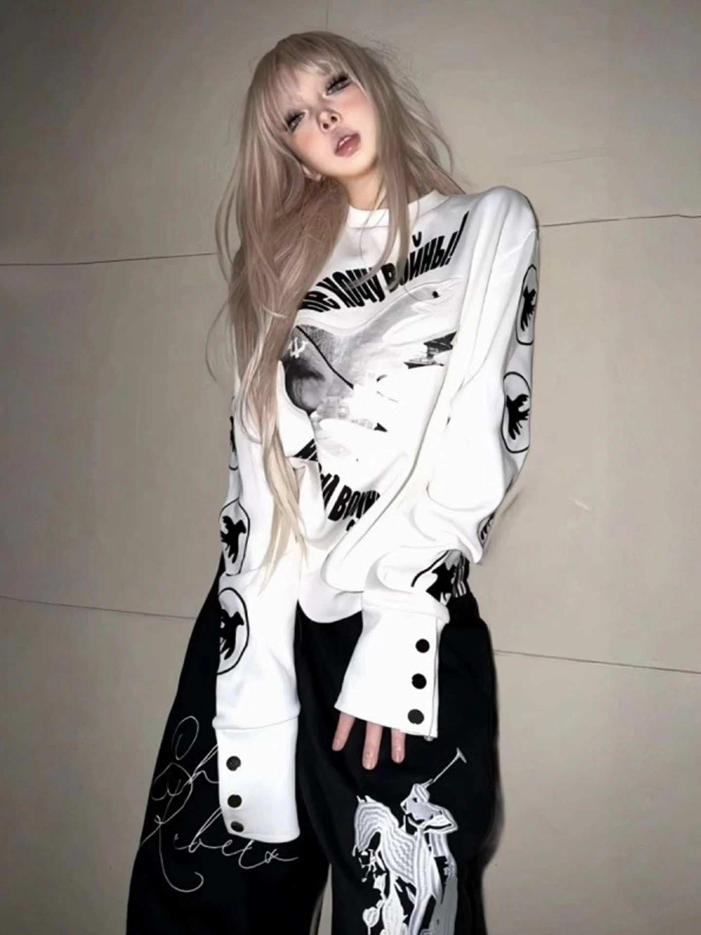 American Peace Design Sweatshirt Women's Autumn Winter Short Style Slim Fit Trendy Hip Hop Top round Neck Zipper Closure
American Peace Design Sweatshirt Women's Autumn Winter Short Style Slim Fit Trendy Hip Hop Top round Neck Zipper Closure