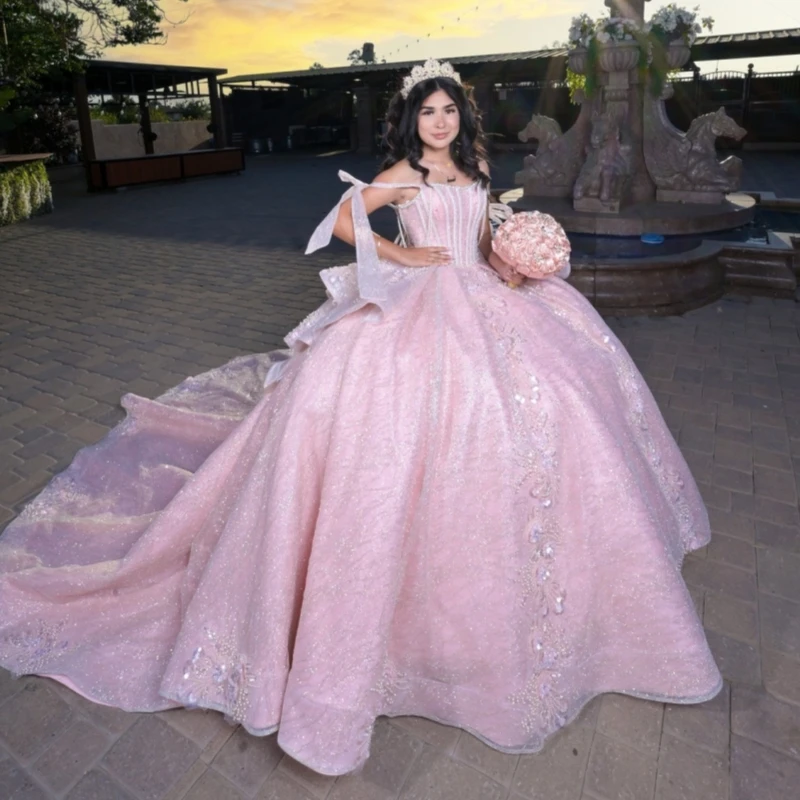 Pink Shiny Quinceanera Dresses Off The Shoulder Sequin Applique Lace Beading Tull Corset Party Birthday Sweet 16 Dress Vestidos
Pink Shiny Quinceanera Dresses Off The Shoulder Sequin Applique Lace Beading Tull Corset Party Birthday Sweet 16 Dress Vestidos