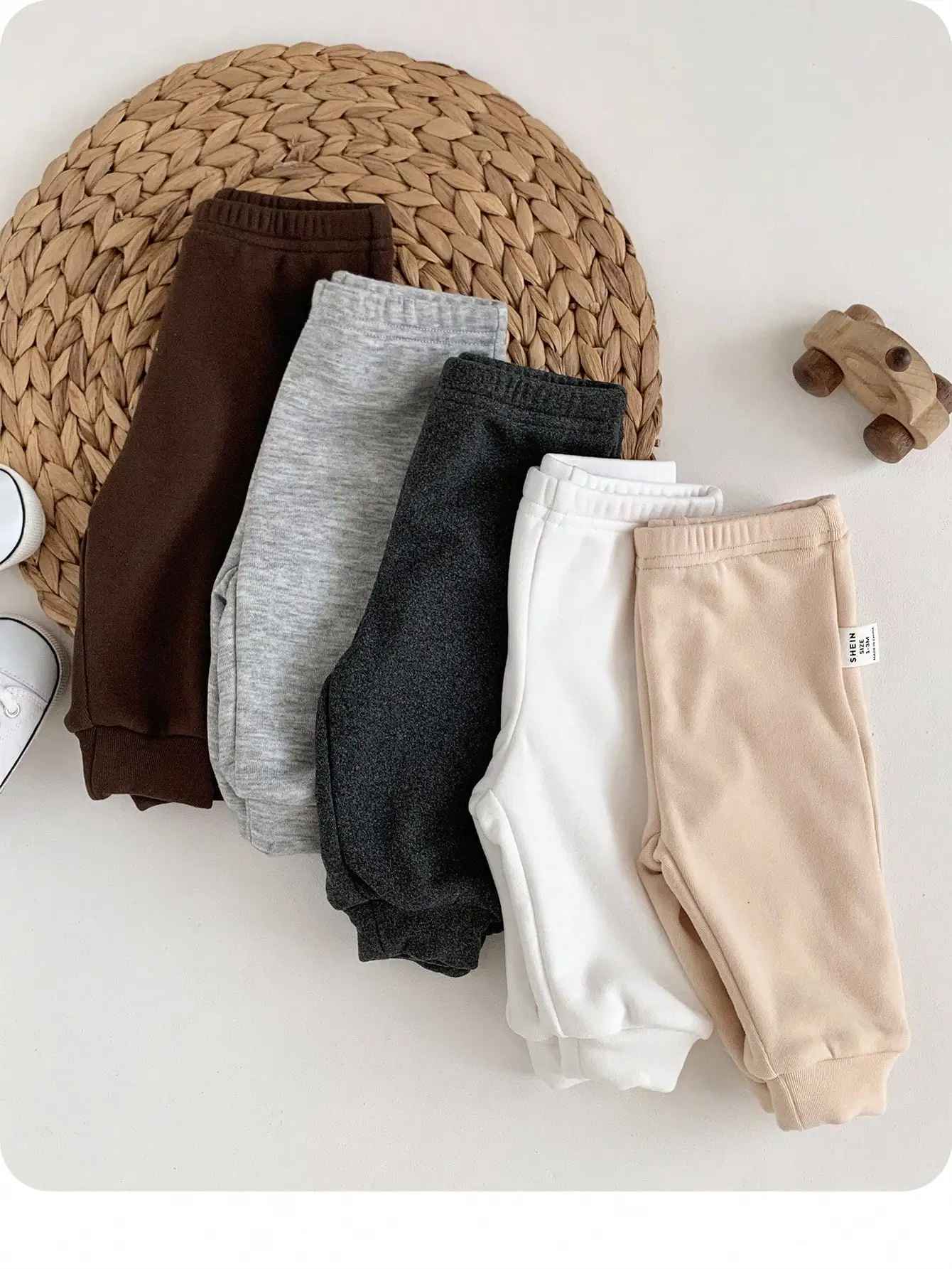 5-Pack Solid Color Elastic Waist Jogger Pants for Toddlers, Soft Cotton Blend, Autumn Winter
5-Pack Solid Color Elastic Waist Jogger Pants for Toddlers, Soft Cotton Blend, Autumn Winter