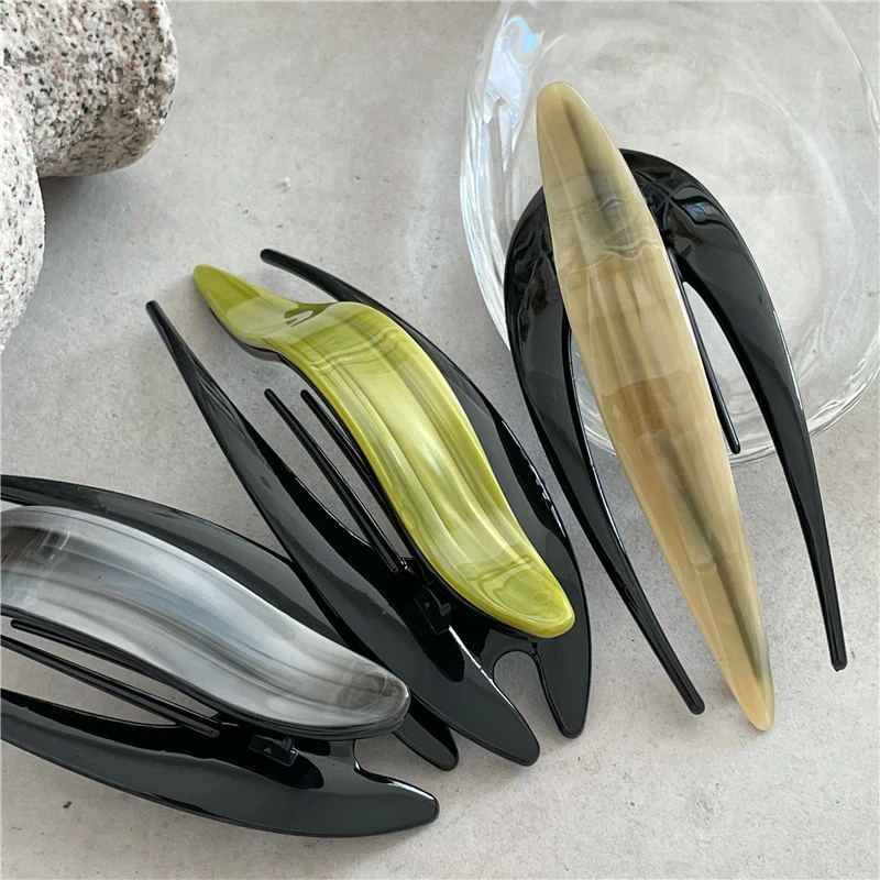 Exquisite, fashionable, elegant large hair clip, casual hair accessory, wholesale gifts, acetate swallowtail claw clip for women
Exquisite, fashionable, elegant large hair clip, casual hair accessory, wholesale gifts, acetate swallowtail claw clip for women