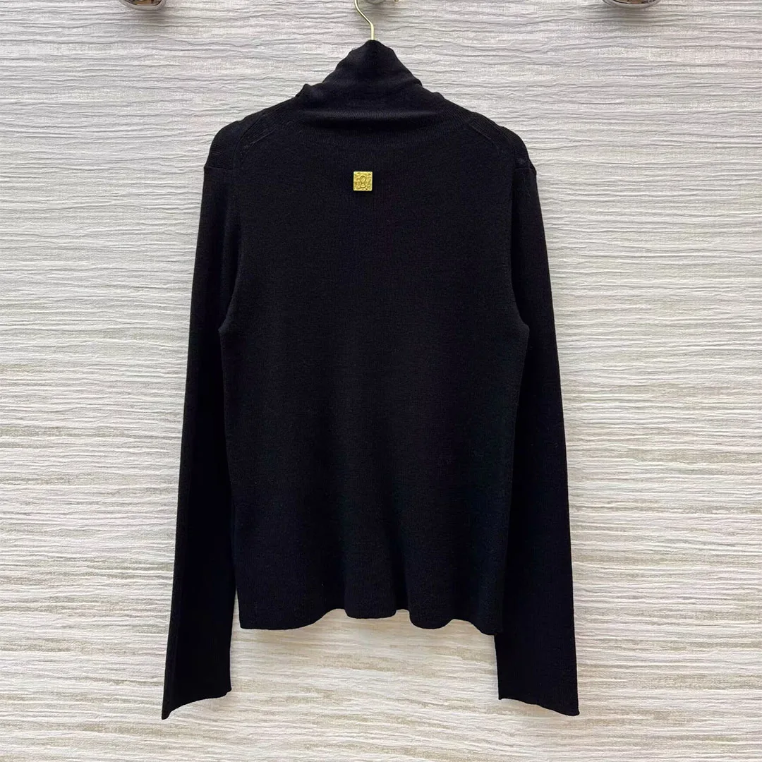 New Autumn Basic Wool Turtleneck Knitted Sweater Women Gold Button Long Sleeve Black All-matched Slim Casual Pullover
New Autumn Basic Wool Turtleneck Knitted Sweater Women Gold Button Long Sleeve Black All-matched Slim Casual Pullover
