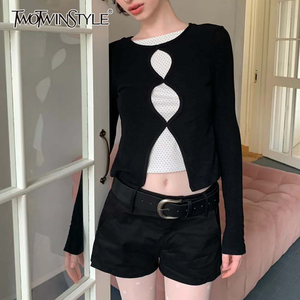 TWOTWINSTYLE Black Spliced Hollow Out Chic Sweater Female O Neck Long Sleeve Slimming Korean Women's Sweaters Autumn Fashion New
TWOTWINSTYLE Black Spliced Hollow Out Chic Sweater Female O Neck Long Sleeve Slimming Korean Women's Sweaters Autumn Fashion New