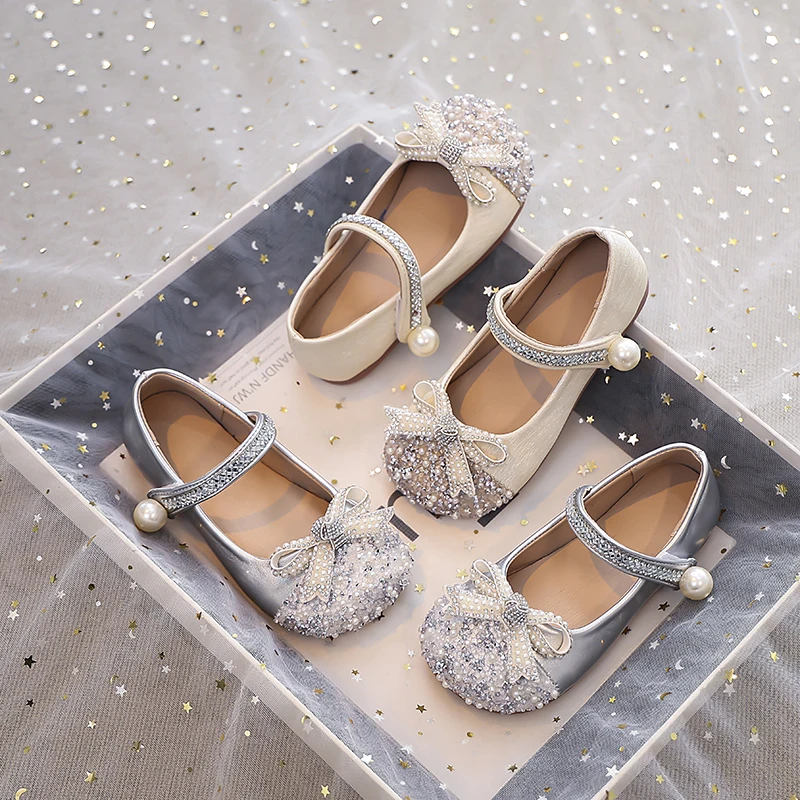2025 New Autumn Girl Princess Shoes Rhinestone Bowtie Kids Leather Shoe Fashion Sequins Children Causal Wedding Flat Shoes
2025 New Autumn Girl Princess Shoes Rhinestone Bowtie Kids Leather Shoe Fashion Sequins Children Causal Wedding Flat Shoes