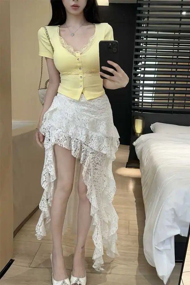 Indie Lace Midi Skirt Women 2025 Summer High Waist Flared Hem Ribbon Trim Pure Seduction Vacation Skirt Ethereal Fairy Aesthetic
Indie Lace Midi Skirt Women 2025 Summer High Waist Flared Hem Ribbon Trim Pure Seduction Vacation Skirt Ethereal Fairy Aesthetic