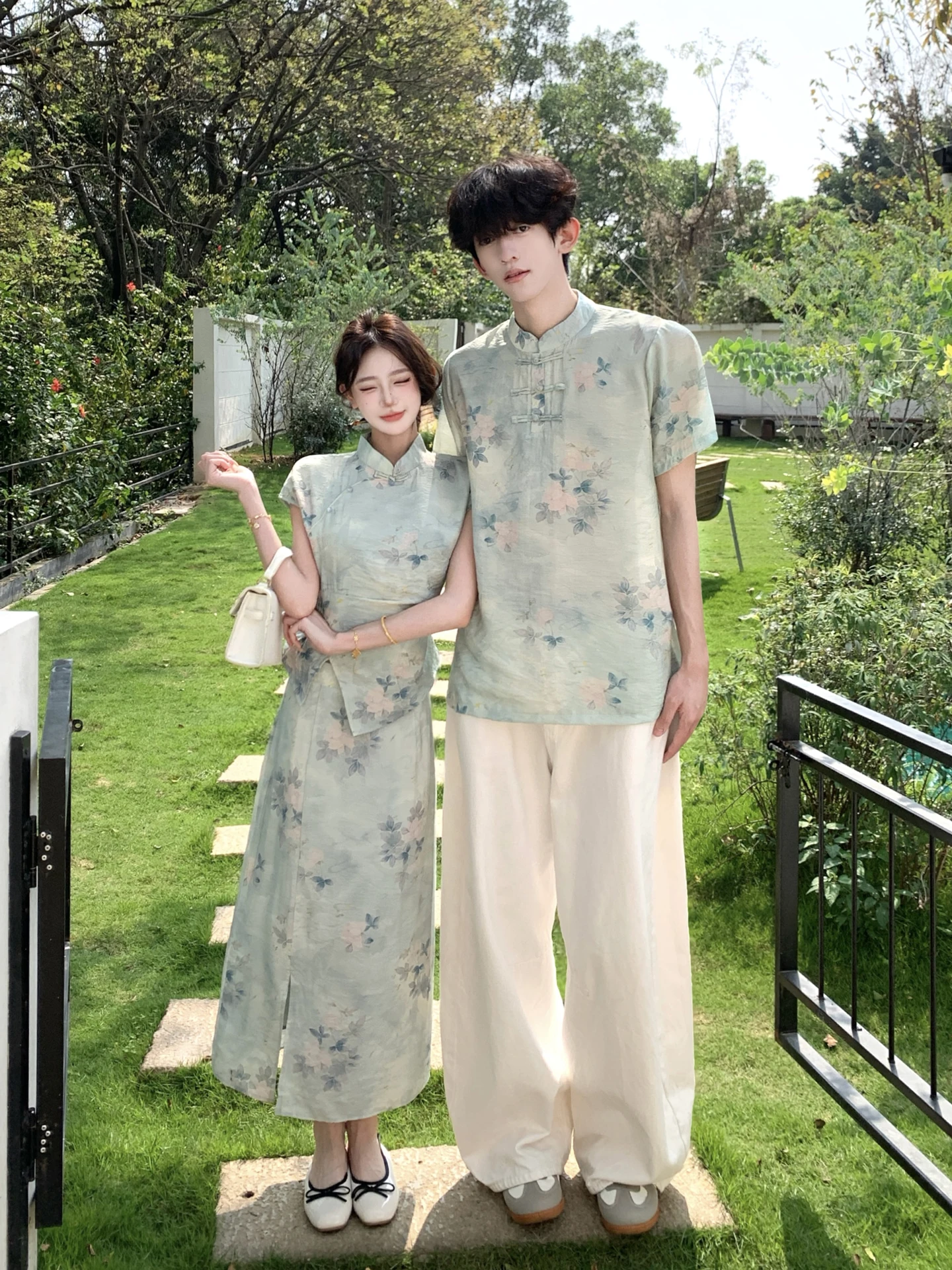 New Chinese Style Couple's Clothing Summer Short Sleeve Shirt Vintage Reformed Midi Skirt Zen Feeling Two-Piece Set
New Chinese Style Couple's Clothing Summer Short Sleeve Shirt Vintage Reformed Midi Skirt Zen Feeling Two-Piece Set
