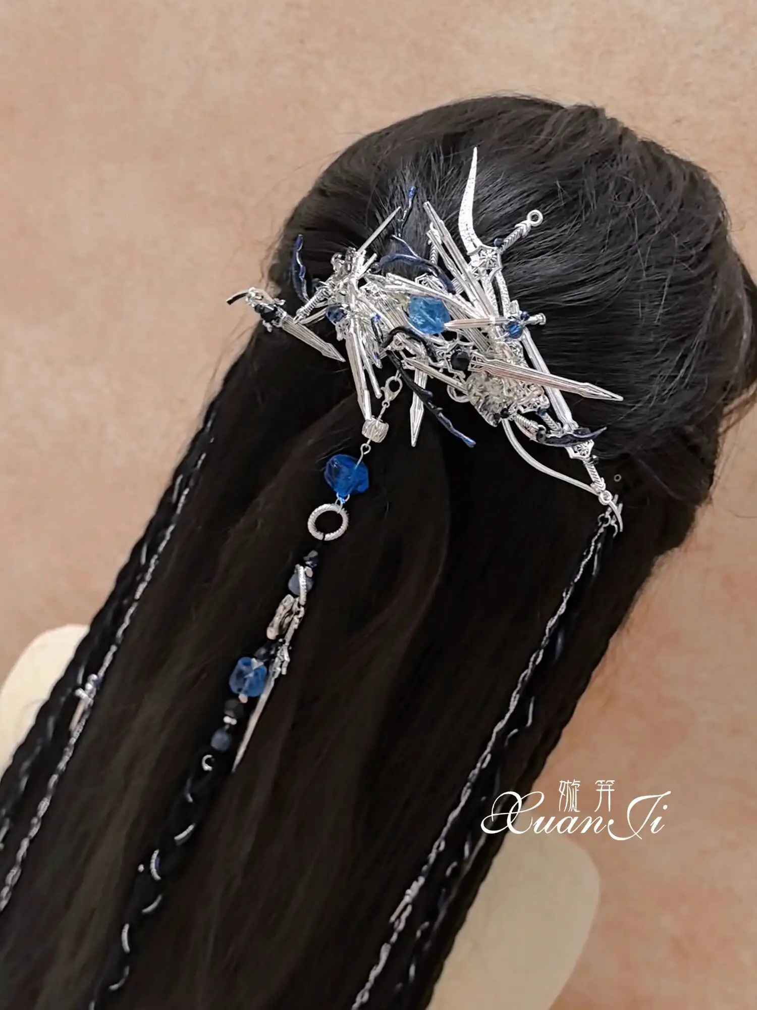 Новый дизайн, древний стиль, меч, заколка для волос, кисточка, корона для волос, аксессуар для волос для кино и телевидения, Hanfu Women
Новый дизайн, древний стиль, меч, заколка для волос, кисточка, корона для волос, аксессуар для волос для кино и телевидения, Hanfu Women