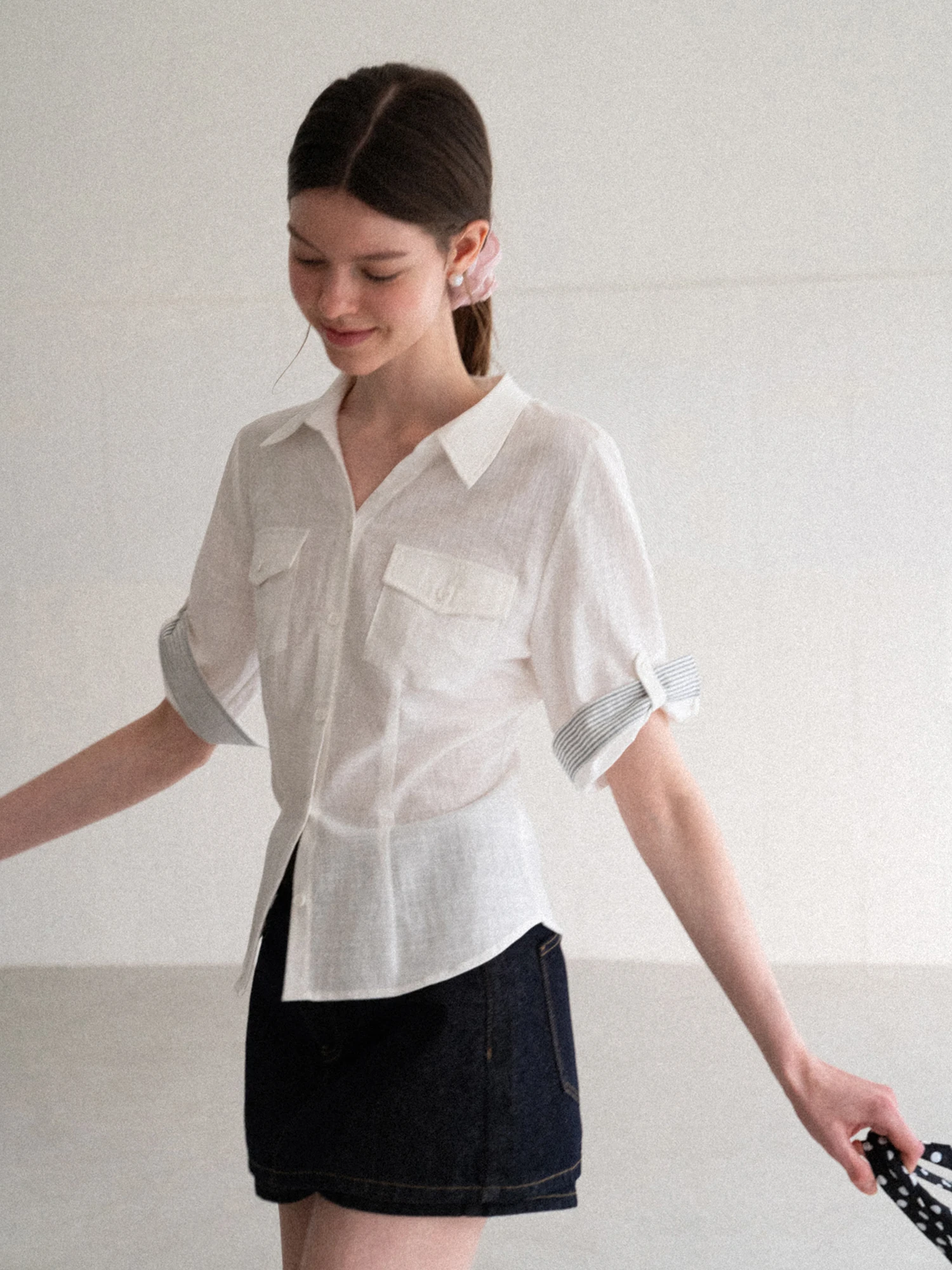 Eggka Casual Cotton Shirt Women's Summer Commute Turn-down Collar Mid-sleeve Breathable Comfortable Pure White Leisure Top
Eggka Casual Cotton Shirt Women's Summer Commute Turn-down Collar Mid-sleeve Breathable Comfortable Pure White Leisure Top