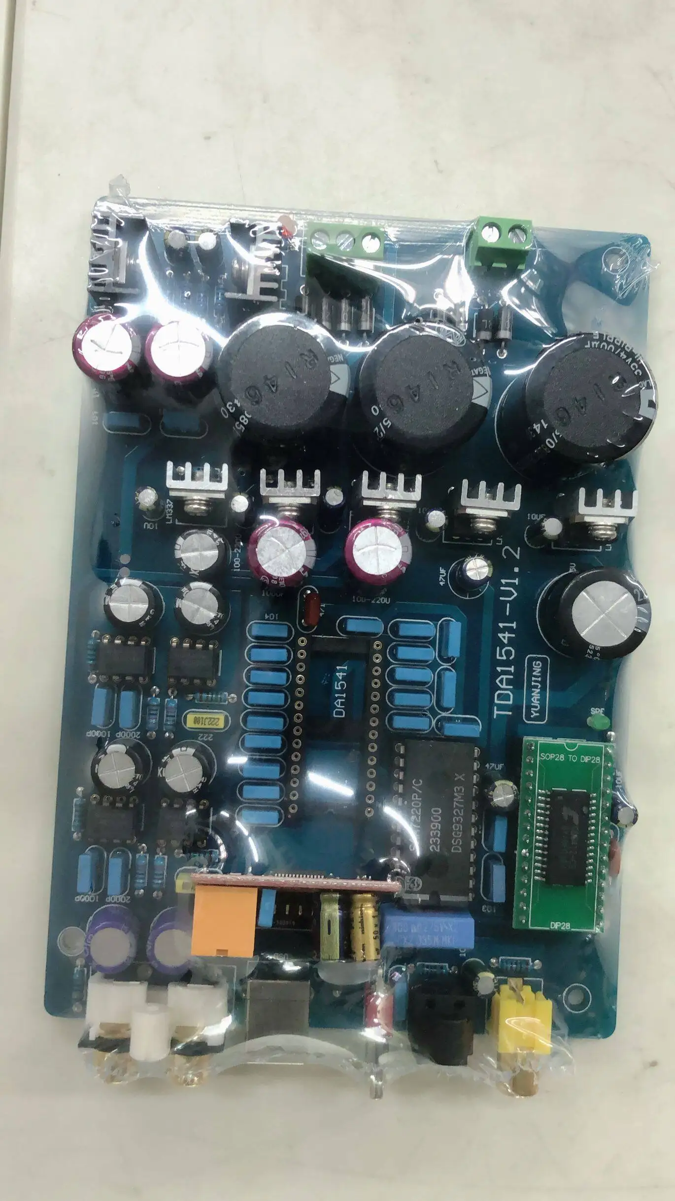 YJ00122-TDA1541 Optical Coaxial Decoder Board with USB, without 1541 IC and 7220 IC
YJ00122-TDA1541 Optical Coaxial Decoder Board with USB, without 1541 IC and 7220 IC